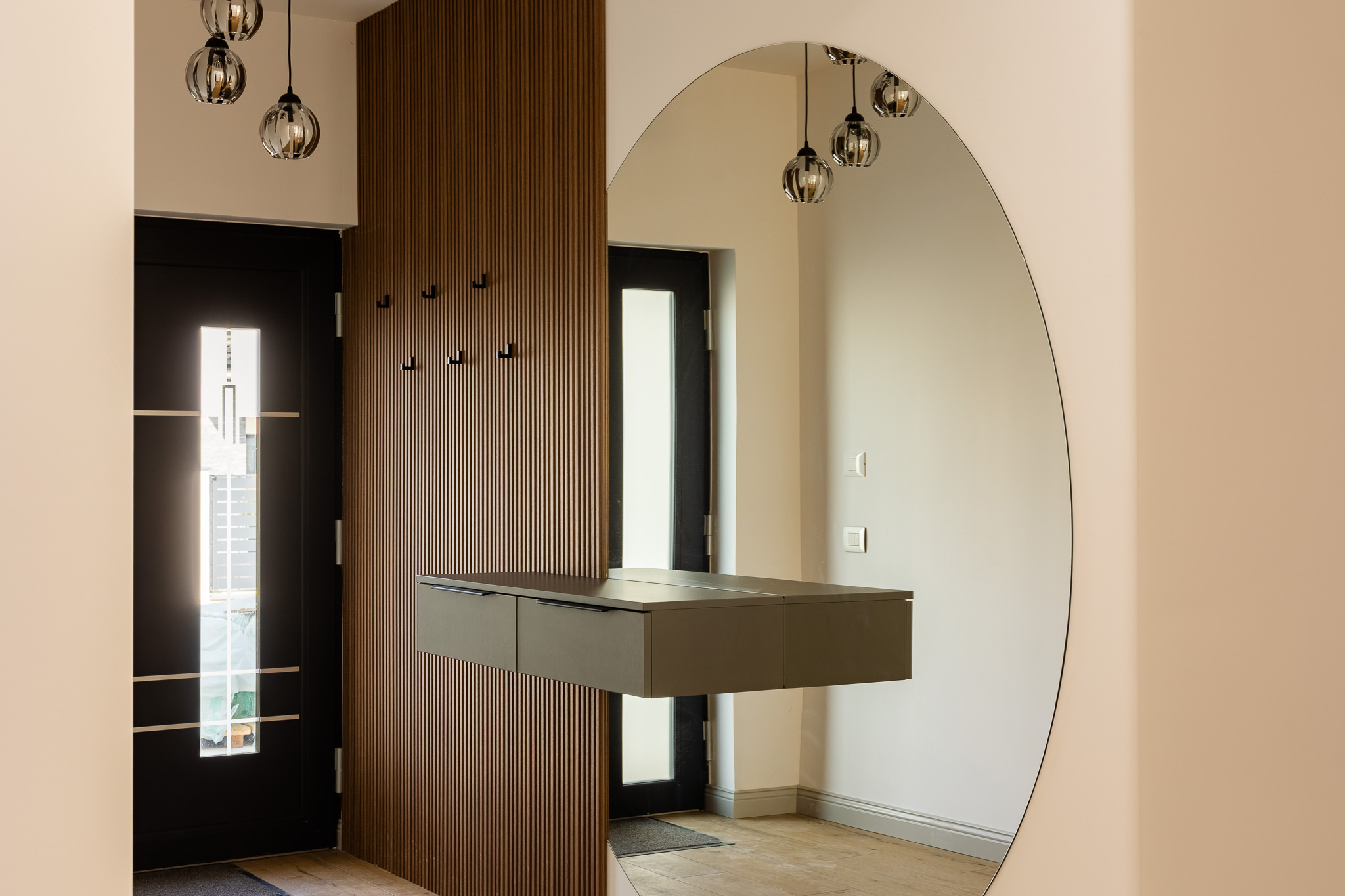 mobilier personalizat modern